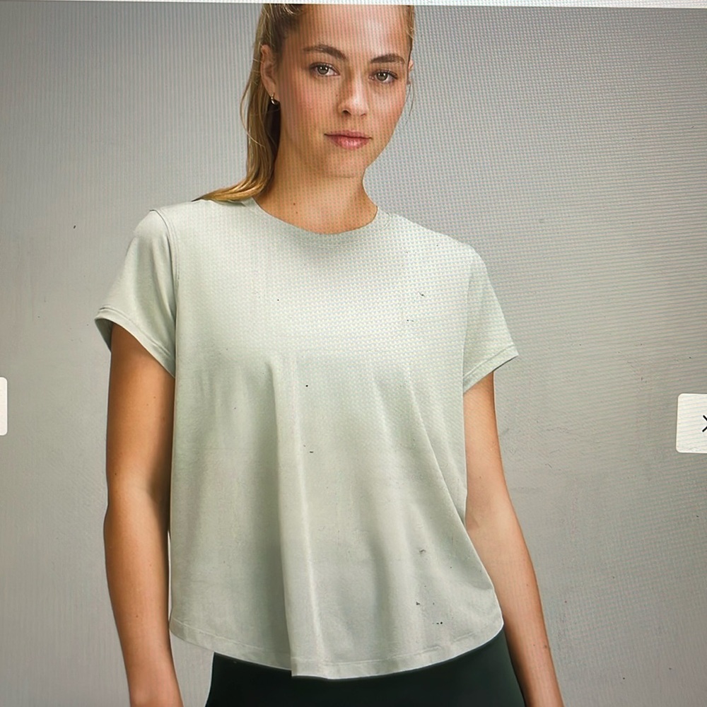 Lululemon training tee shirt, size8, jade Grey